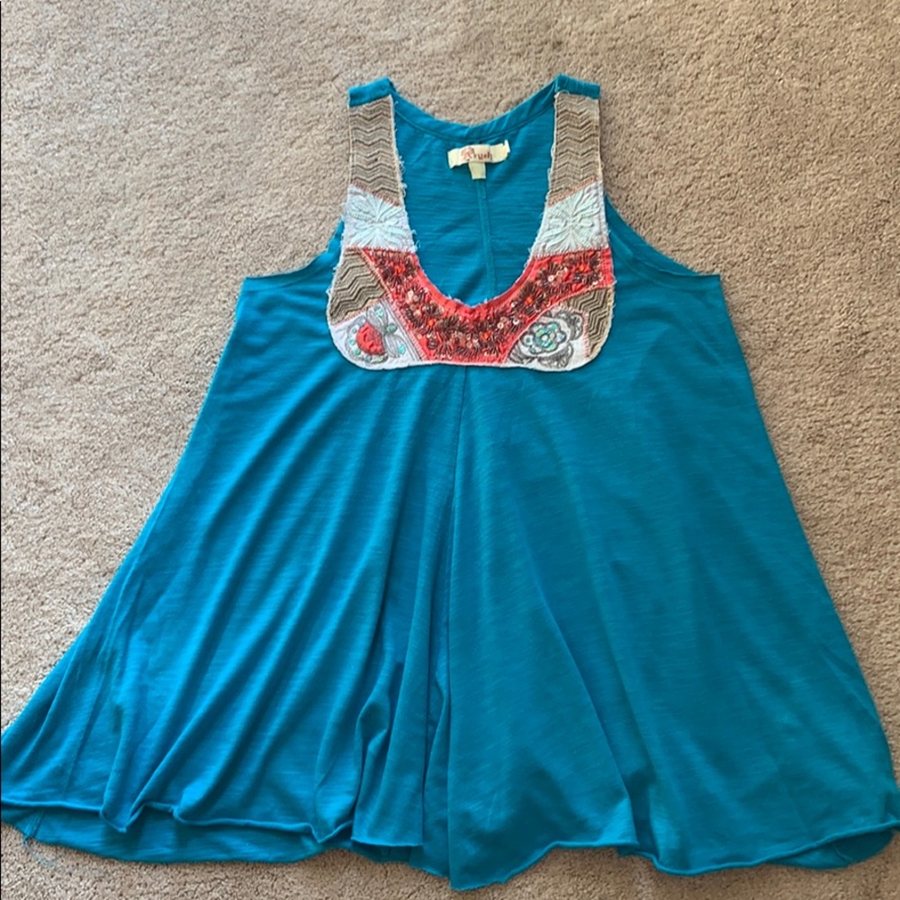 Sleeveless embellished top